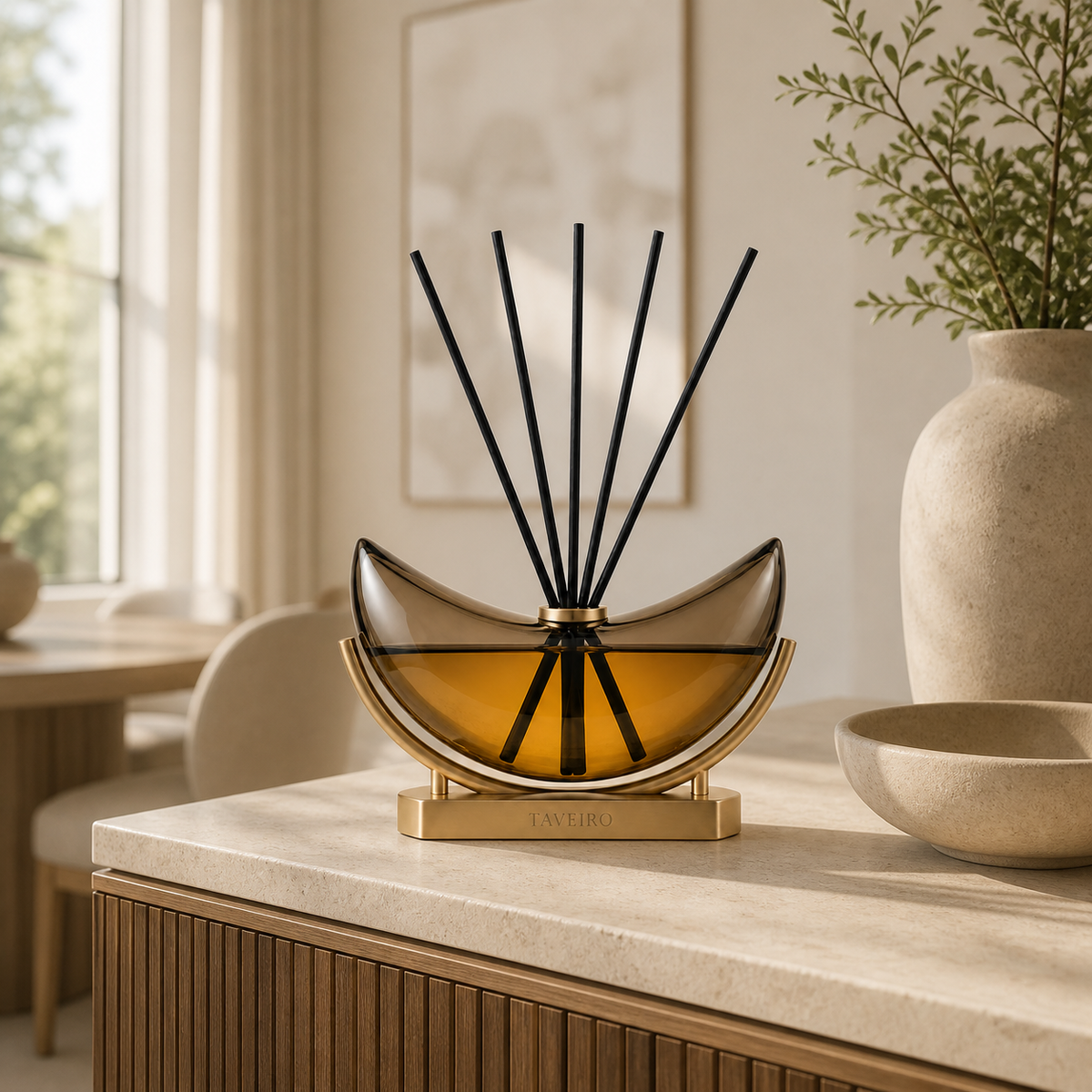 Reed Arc Flameless Diffuser by Taveiro